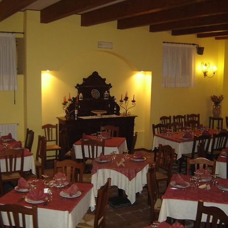 Ai Vecchi Crateri Guest House Sant'Alfio Bagian luar foto