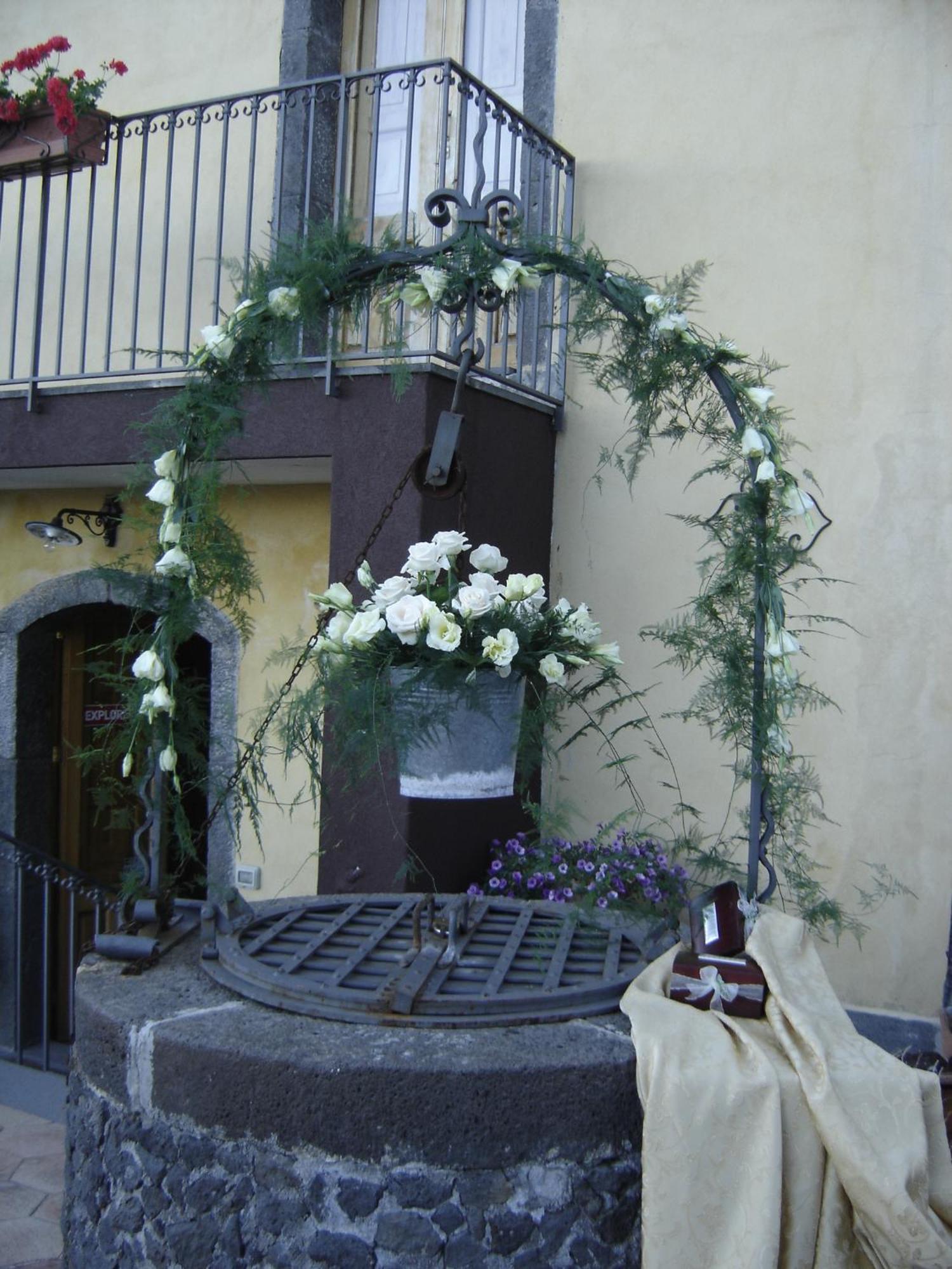 Ai Vecchi Crateri Guest House Sant'Alfio Bagian luar foto