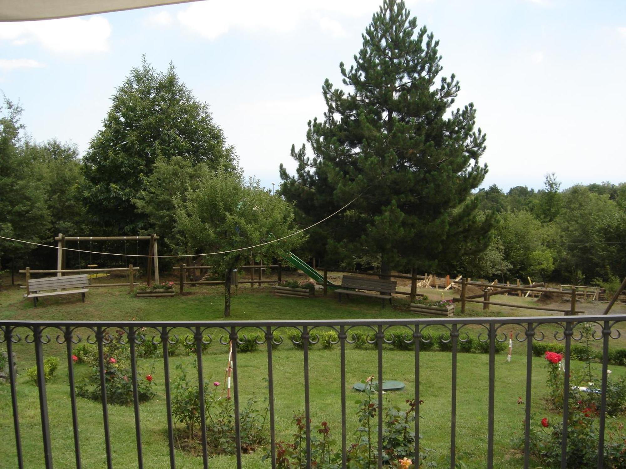 Ai Vecchi Crateri Guest House Sant'Alfio Bagian luar foto