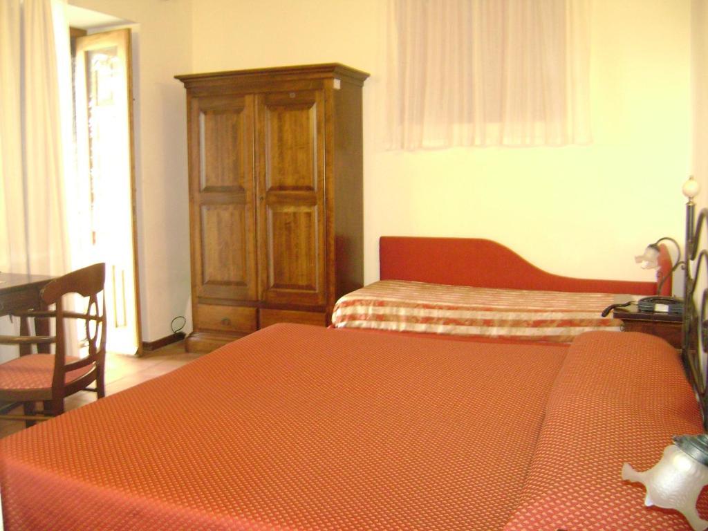 Ai Vecchi Crateri Guest House Sant'Alfio Ruang foto
