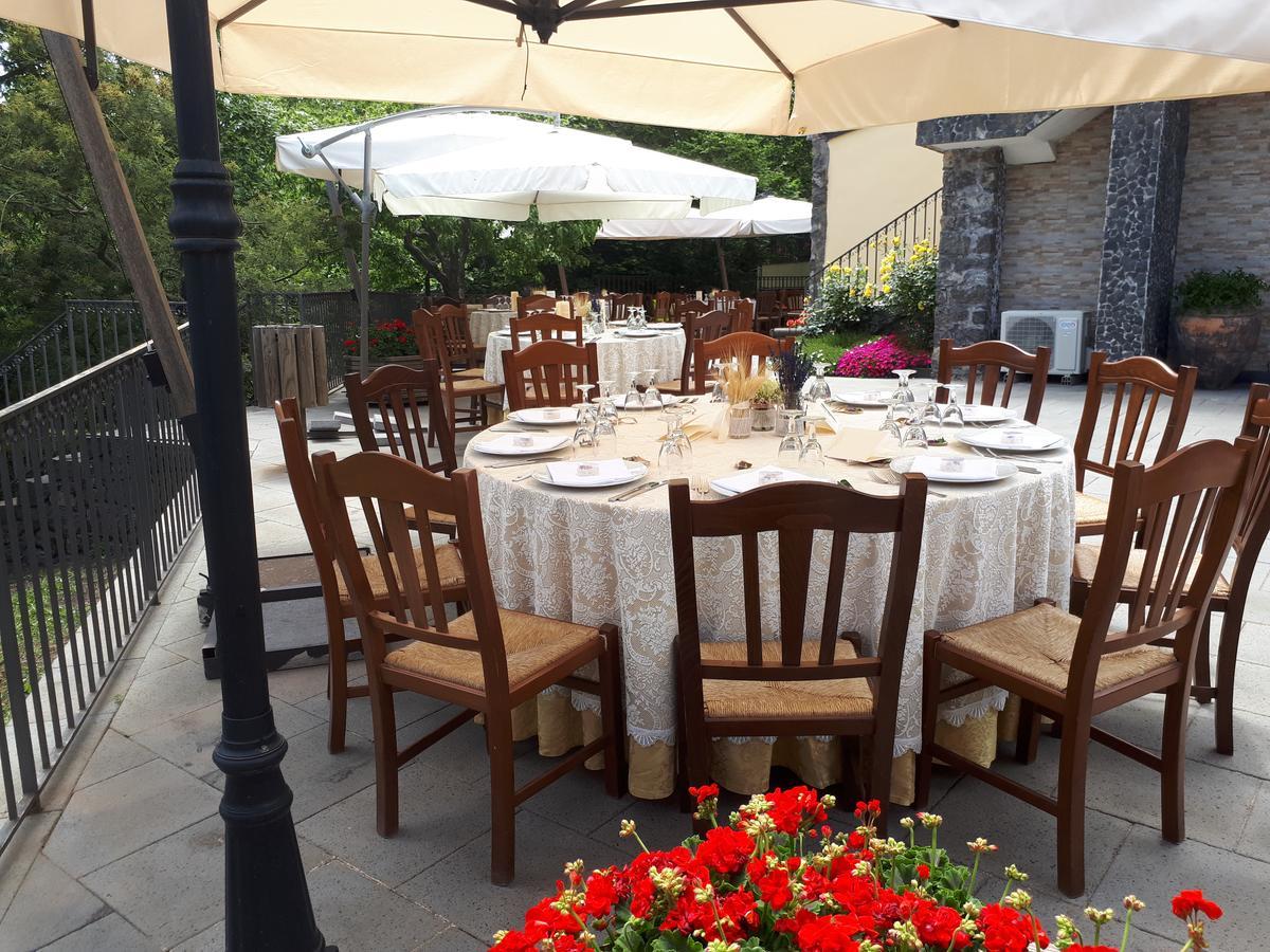 Ai Vecchi Crateri Guest House Sant'Alfio Bagian luar foto